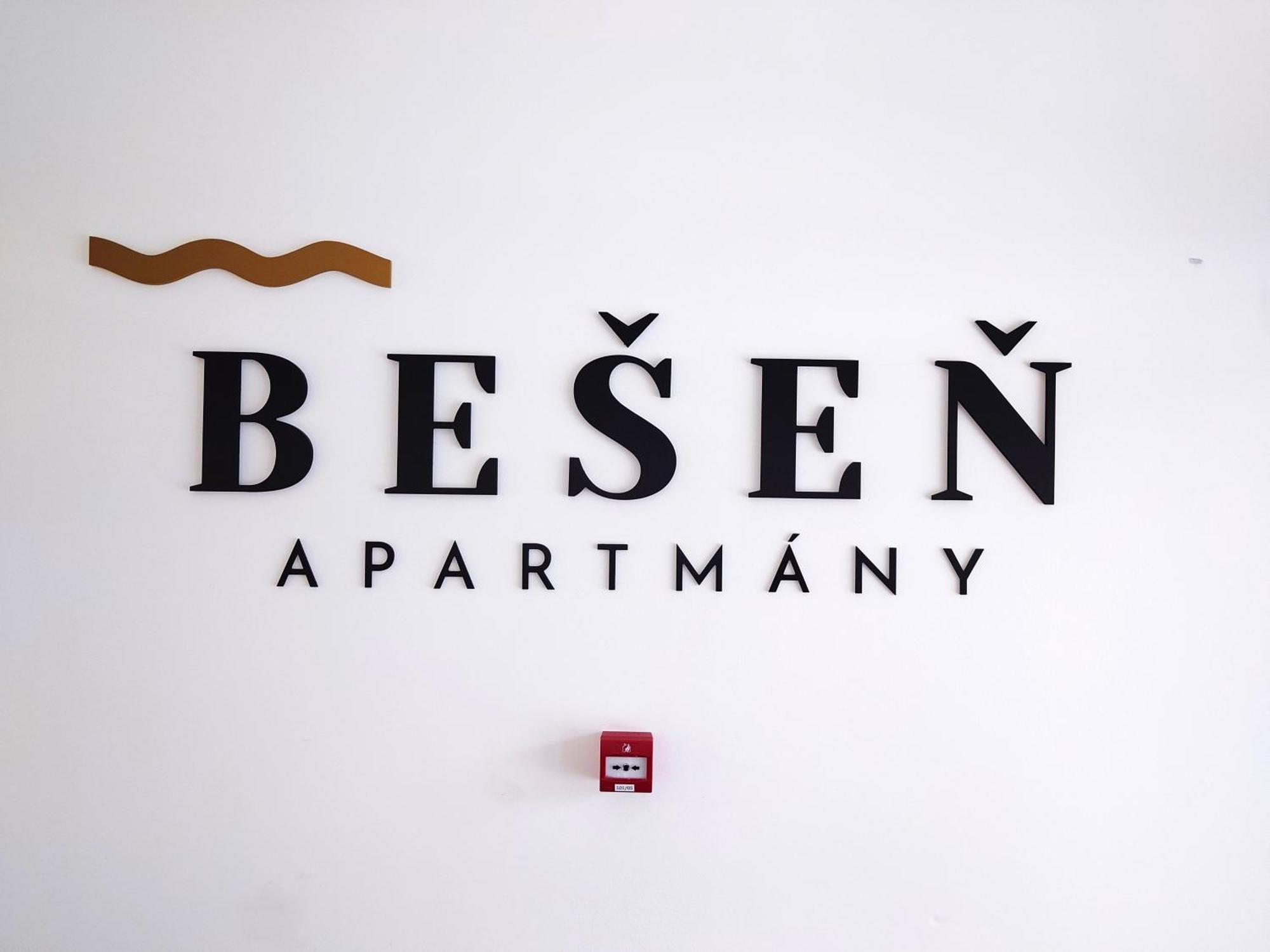 Apartman Nad Riekou Besenova Exterior photo